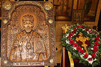 Божественная литургия в Неделю Крестопоклонную